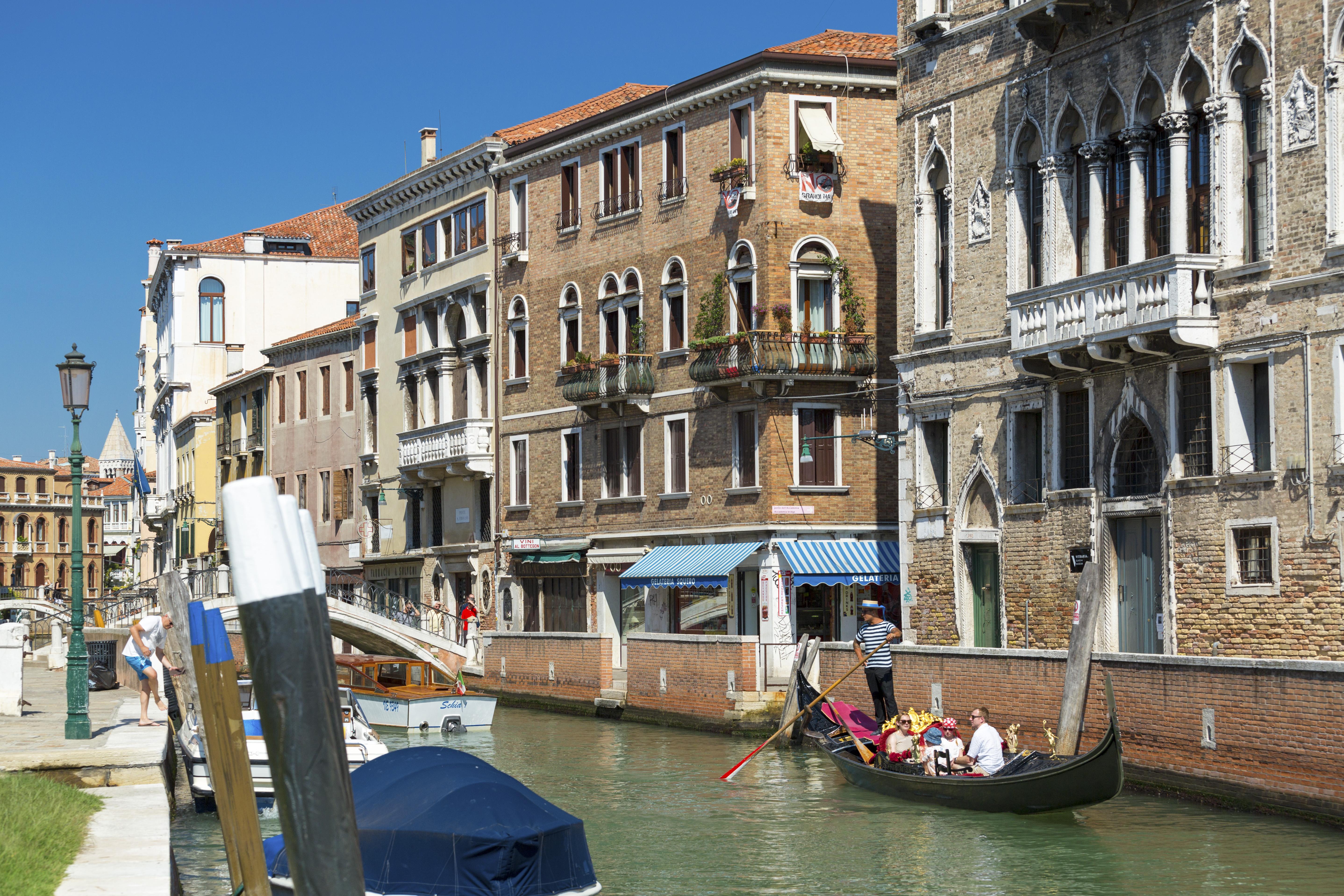 Palazzo Guardi Hotel Venice Exterior photo